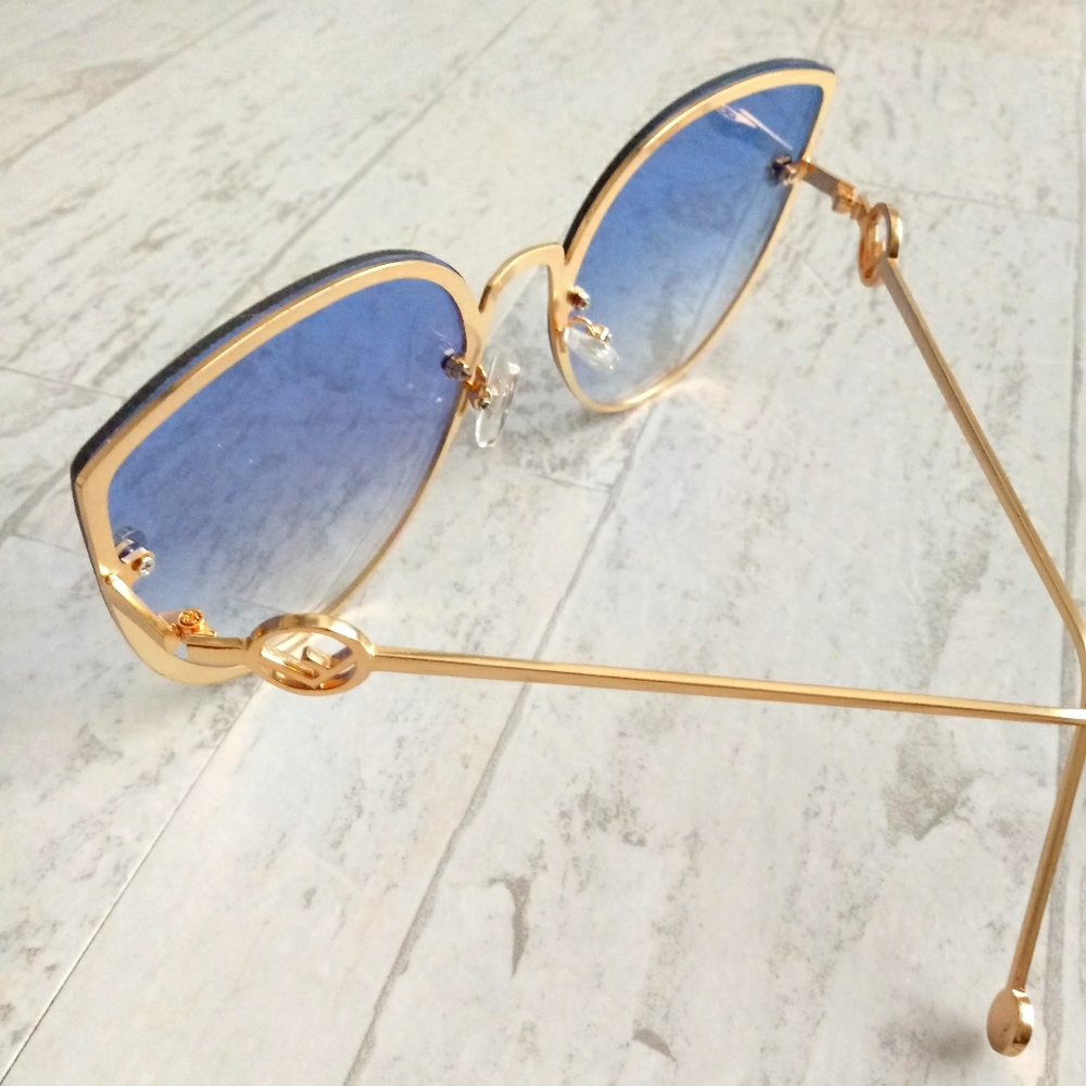 NEW WOMAN'S POLARIZED SUNGLASSES - Picture 4 of 7